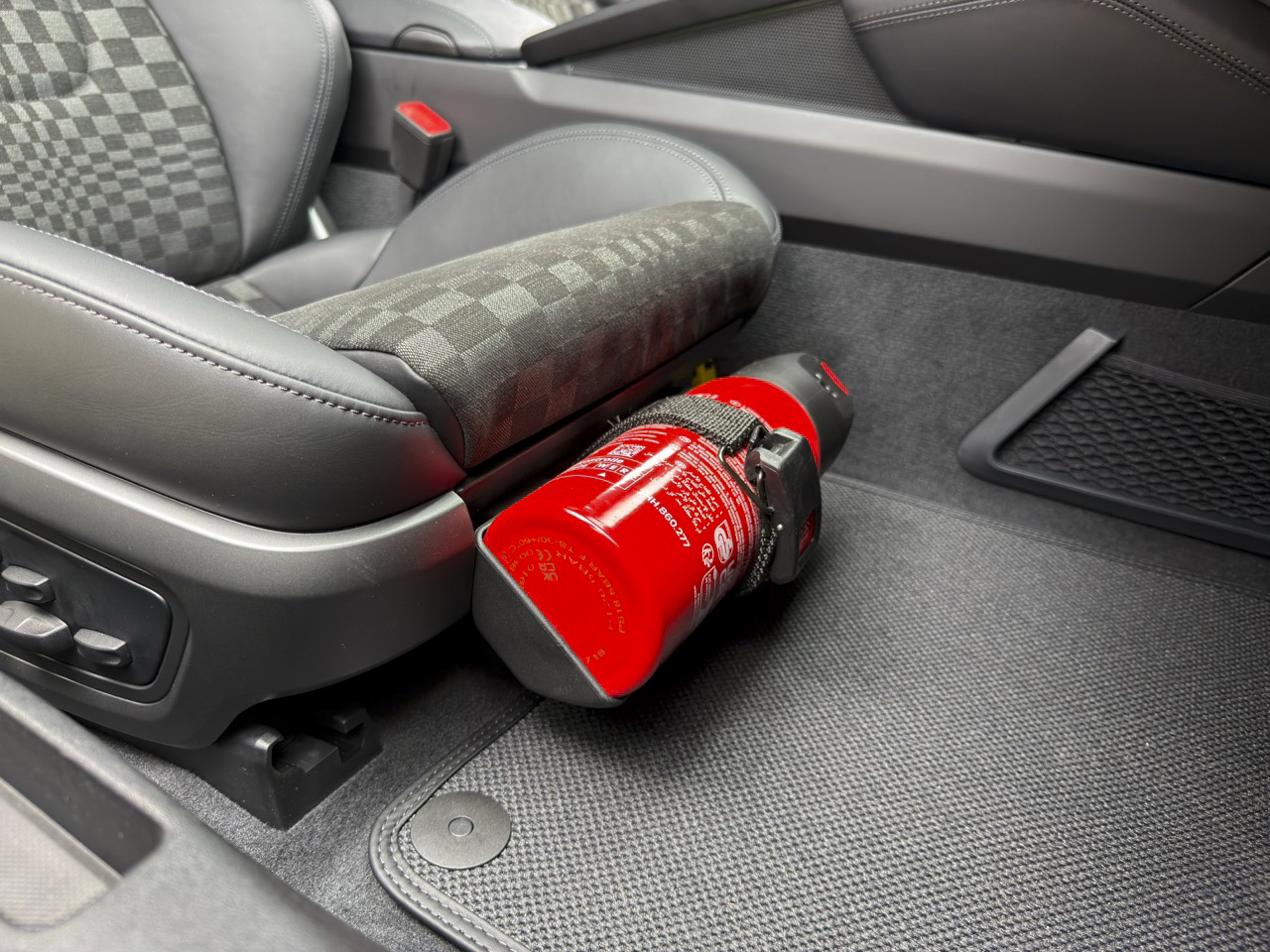 Certified 2026 Porsche 911 Carrera GTS image 23