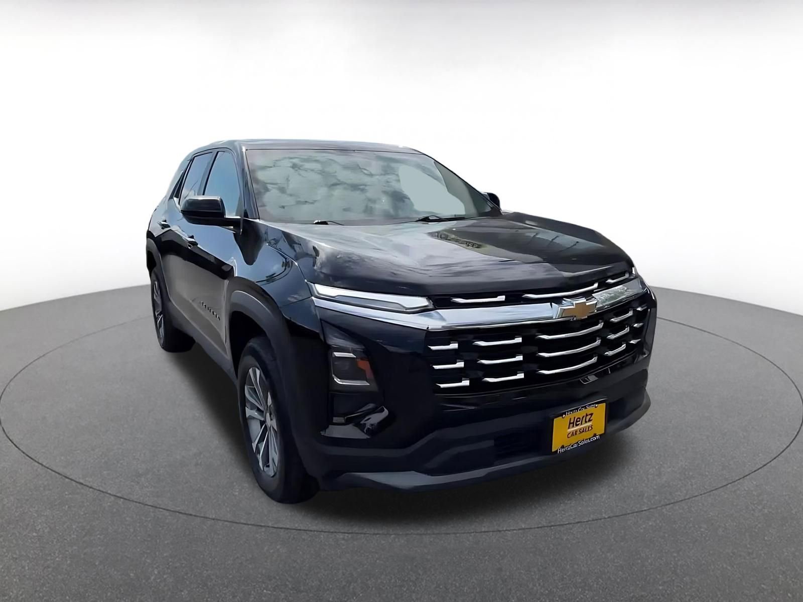 Used 2025 Chevrolet Equinox LT AWD/4WD image 3