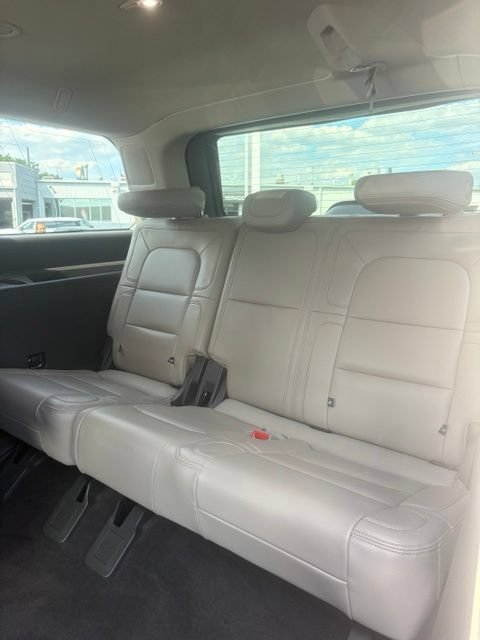 Certified 2023 Lincoln Navigator Reserve AWD/4WD image 15
