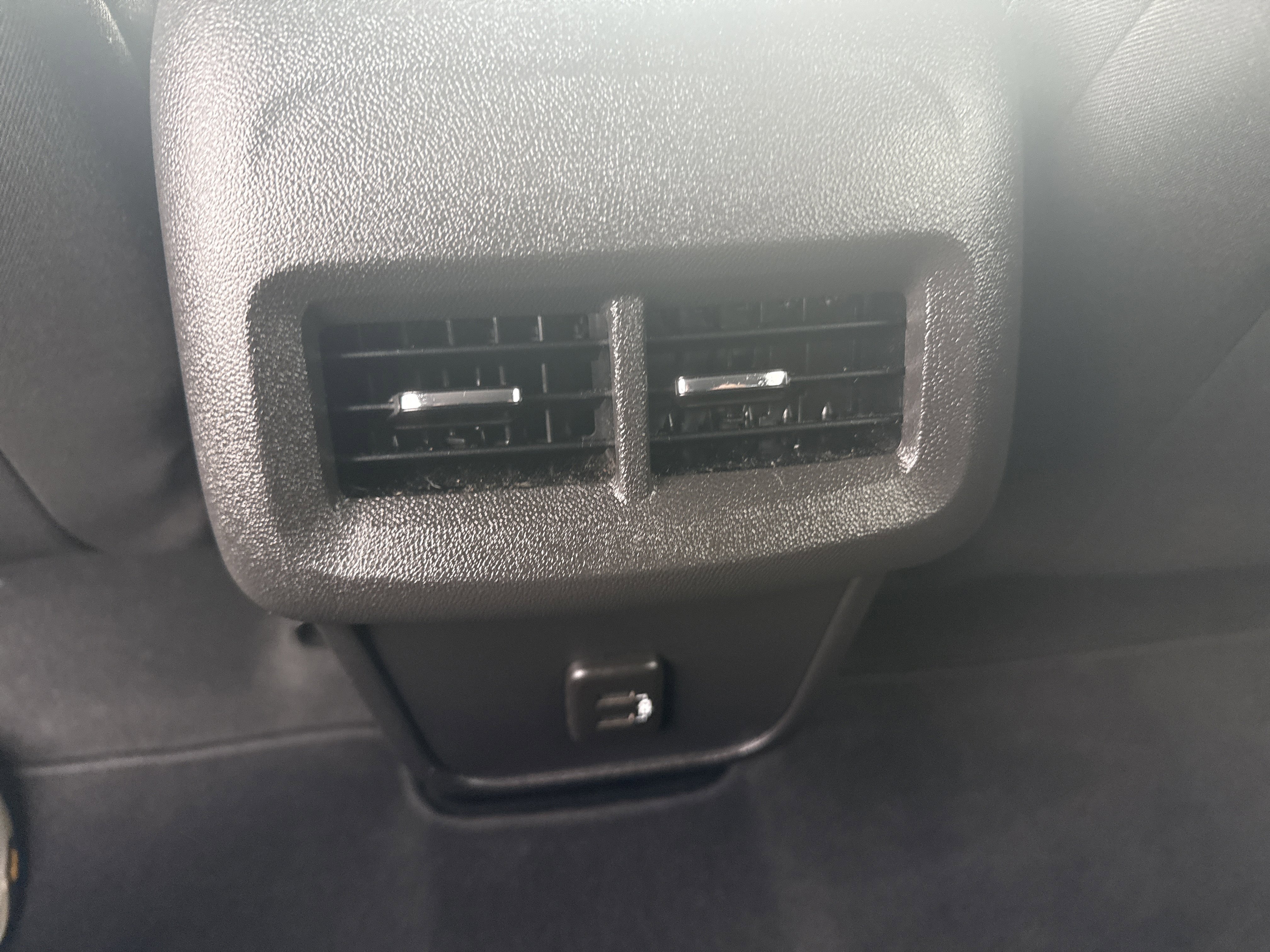 Used 2023 Chevrolet Equinox LT image 46