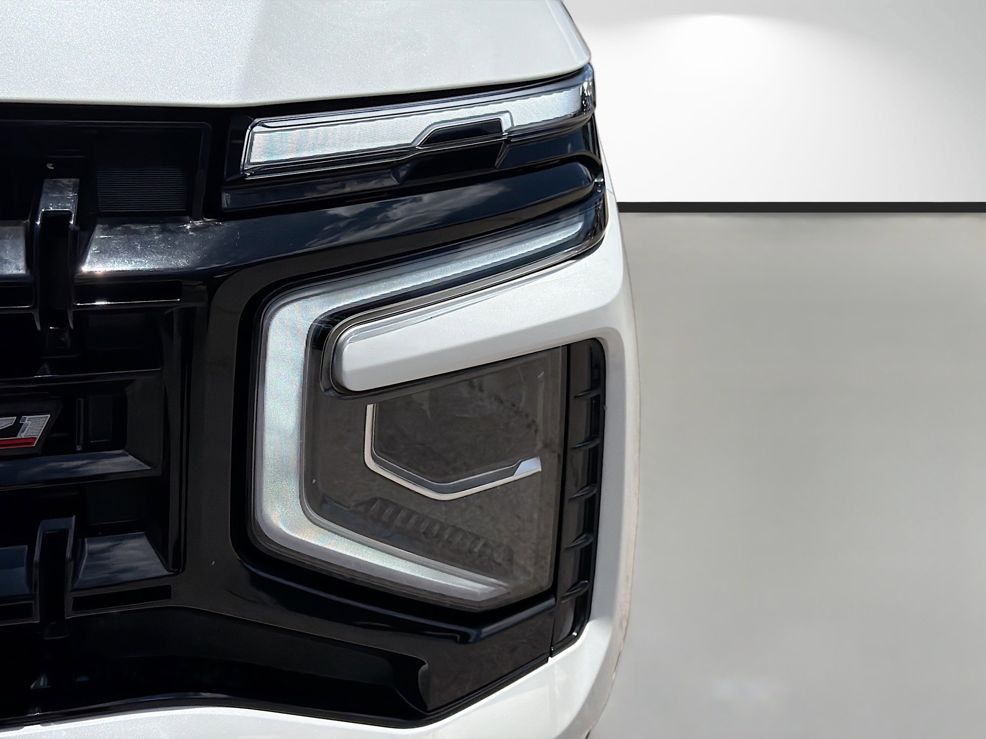 Used 2025 Chevrolet Suburban Z71 AWD/4WD image 9