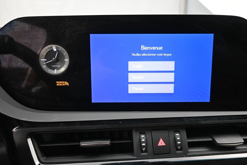Used 2025 Lexus ES 350 w/ Premium Package FWD image 25
