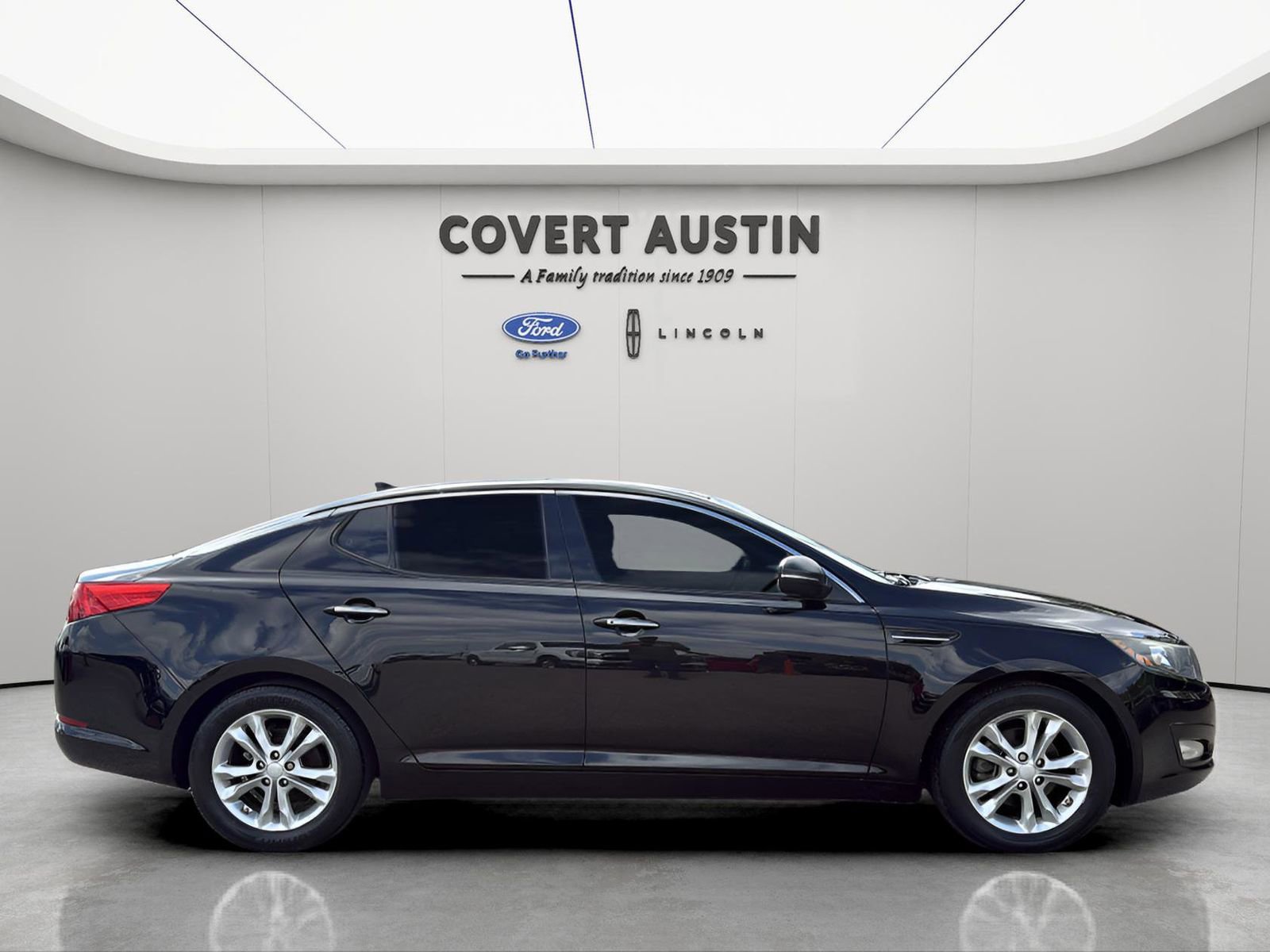 Used 2013 Kia Optima EX w/ Premium Pkg image 4