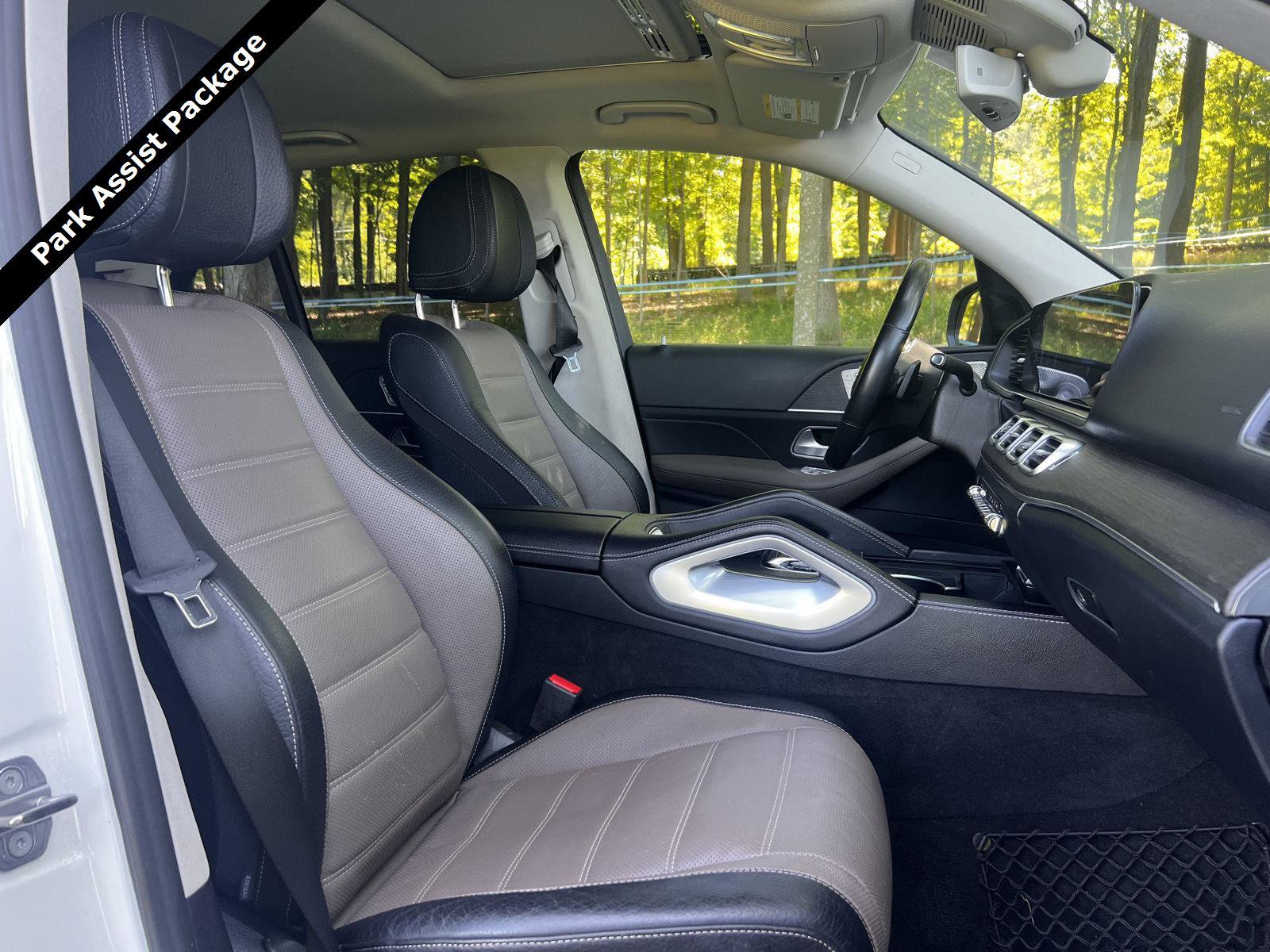 Used 2020 Mercedes-Benz GLE 450 4MATIC w/ AMG Line Exterior image 7