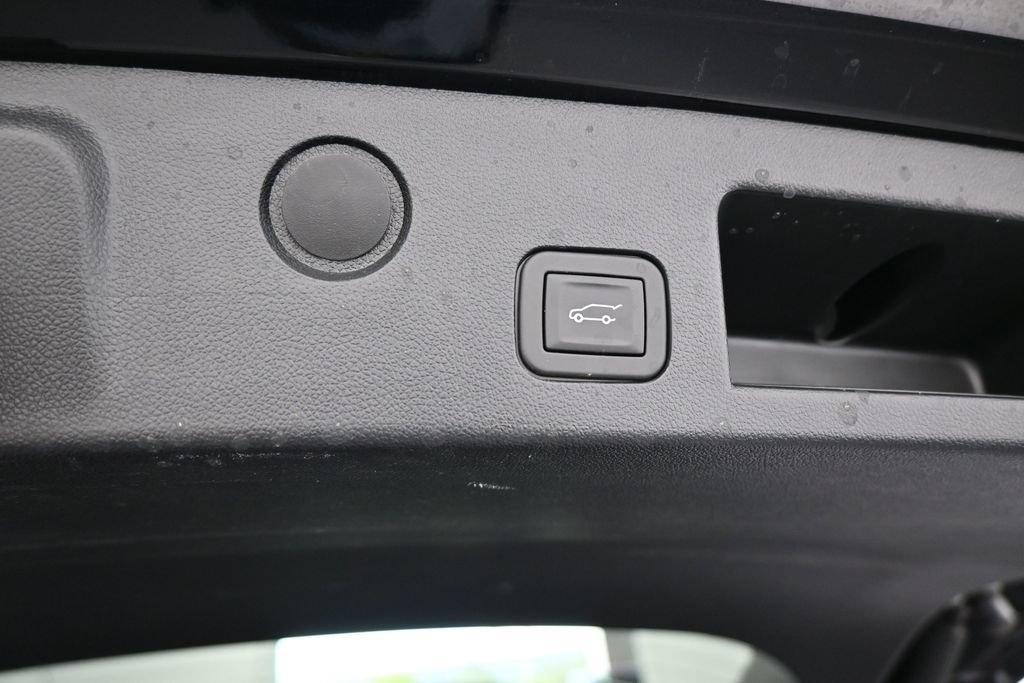 Used 2025 Chevrolet Equinox LT w/ Convenience Package II FWD image 50