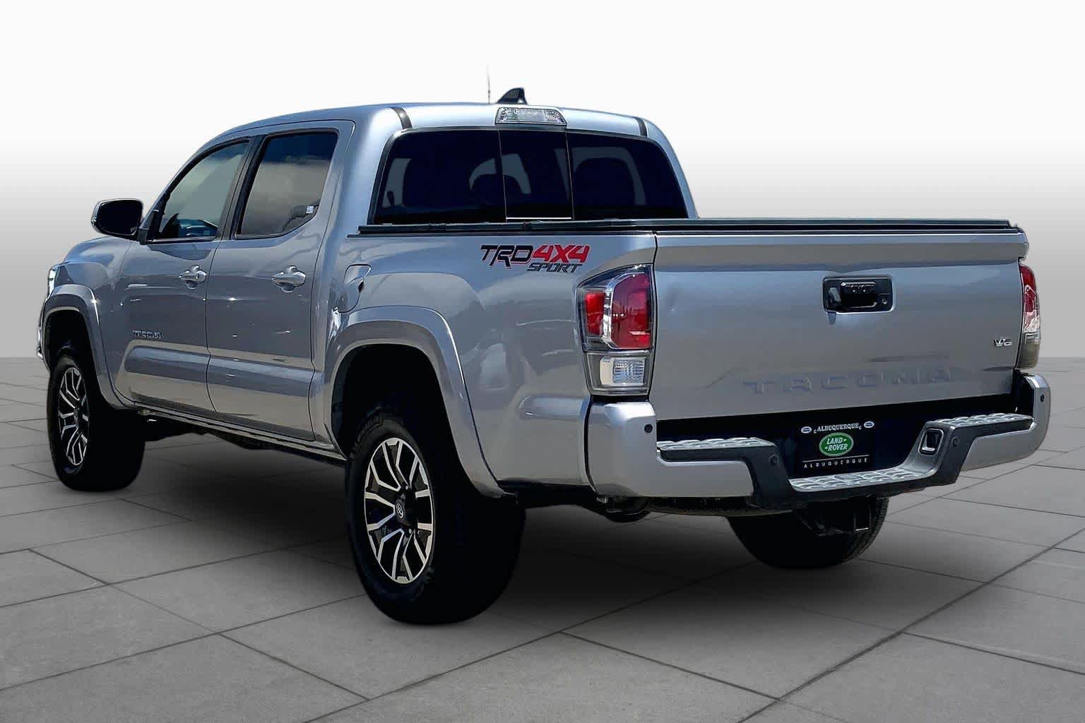 Used 2020 Toyota Tacoma TRD Sport w/ Technology Package AWD/4WD image 11