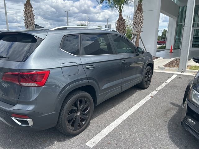 Used 2023 Volkswagen Taos SE FWD image 4