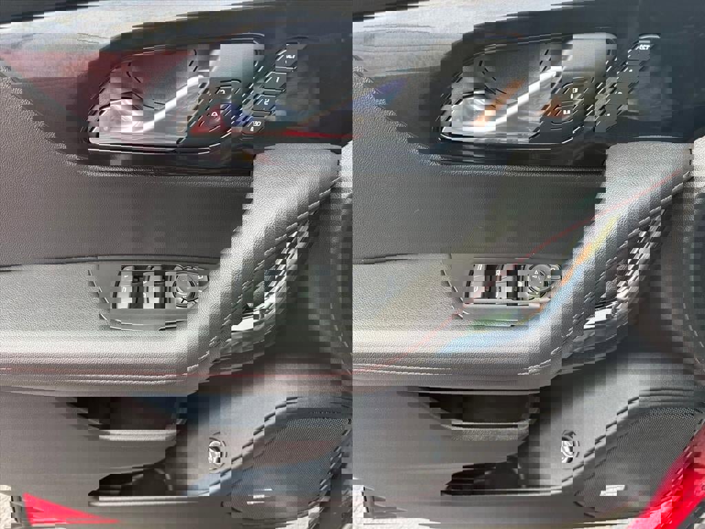 Certified 2023 Chevrolet Blazer RS w/ Driver Confidence II Package image 14