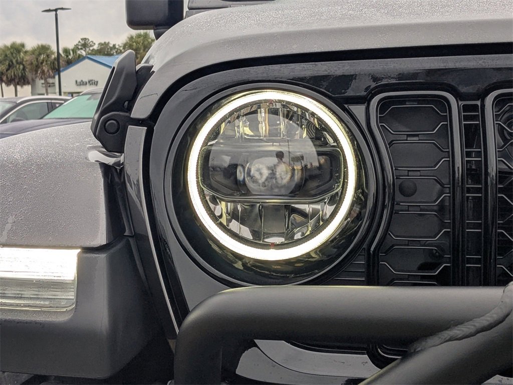 Used 2024 Jeep Gladiator Sport image 8