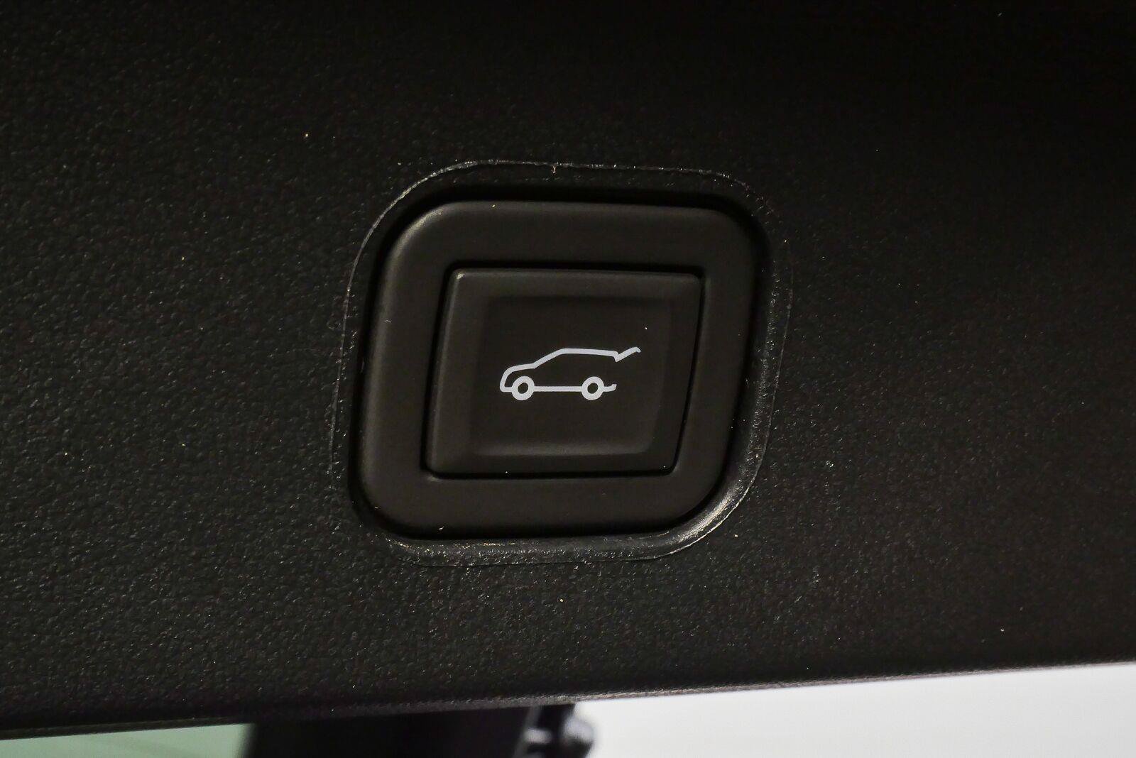 Used 2024 Cadillac Lyriq Luxury w/ Nappa Leather Package AWD/4WD image 28