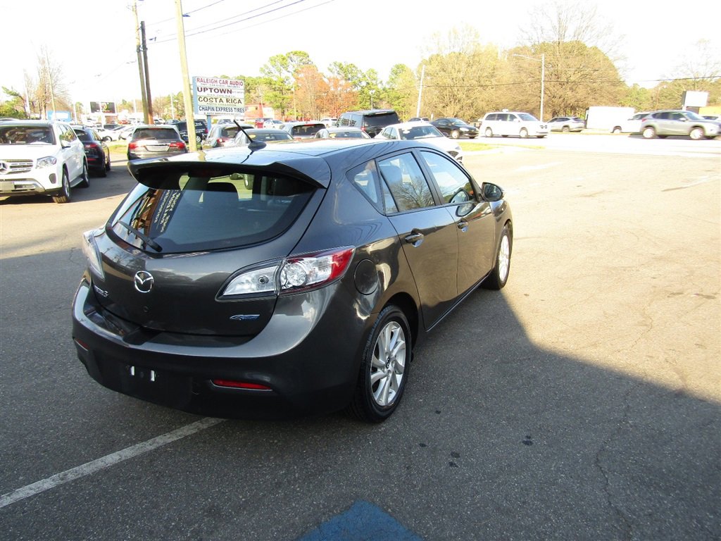 Used 2013 MAZDA MAZDA3 i Grand Touring w/ Tech Pkg image 6