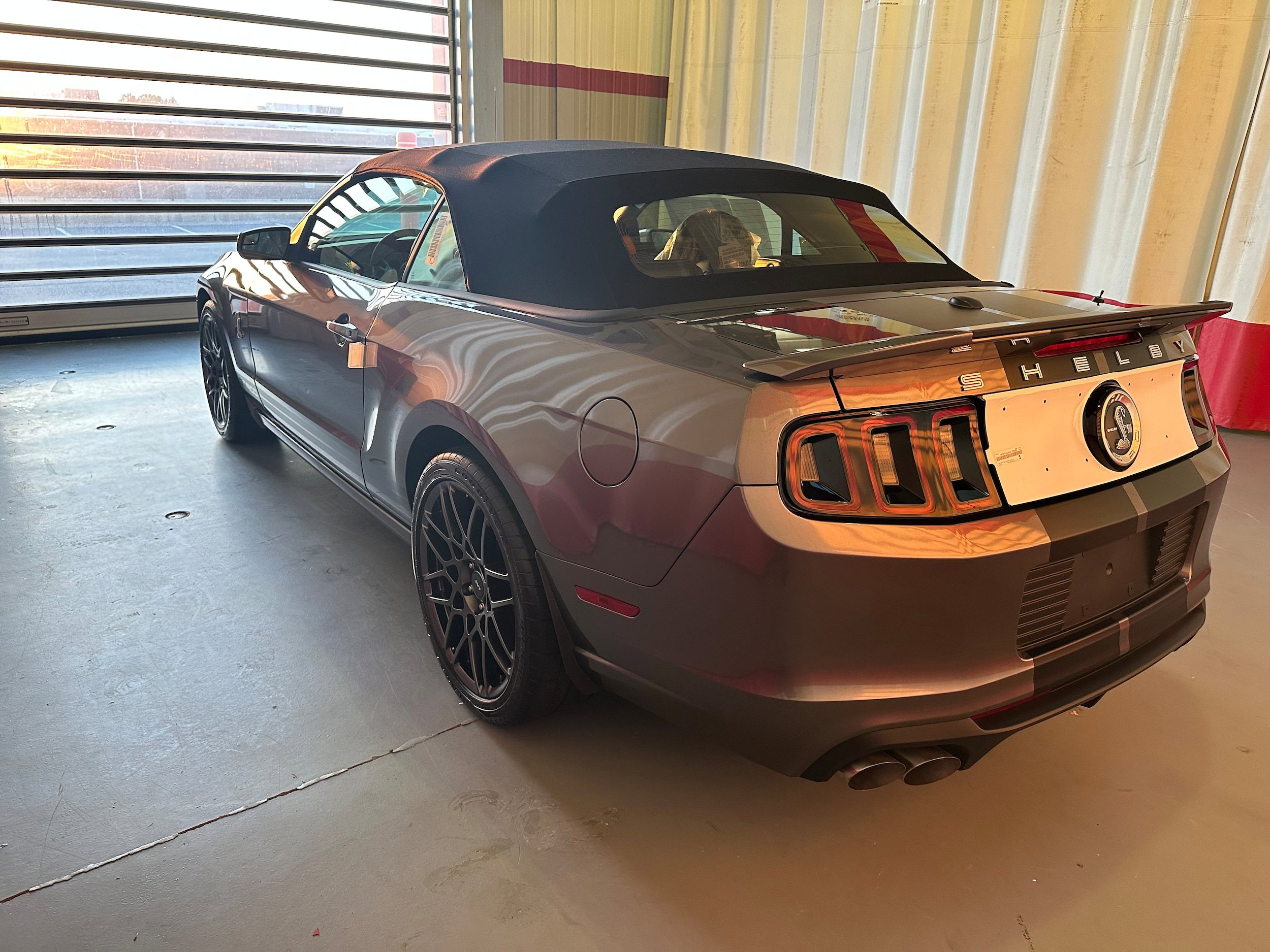 Used 2014 Ford Mustang Shelby GT500 w/ Equipment Group 821A RWD image 5