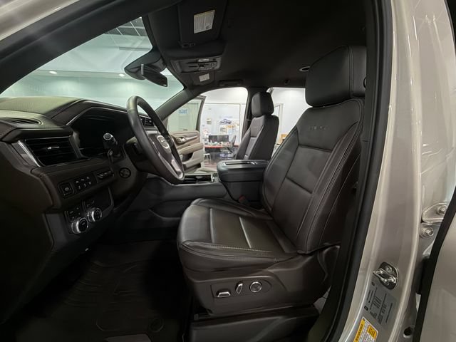Used 2023 GMC Yukon Denali AWD/4WD image 11