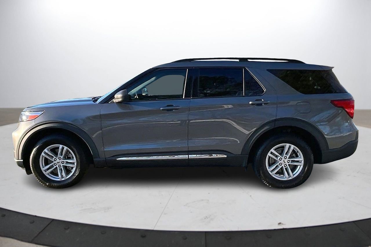 Used 2021 Ford Explorer XLT w/ Class III Trailer Tow Package image 6