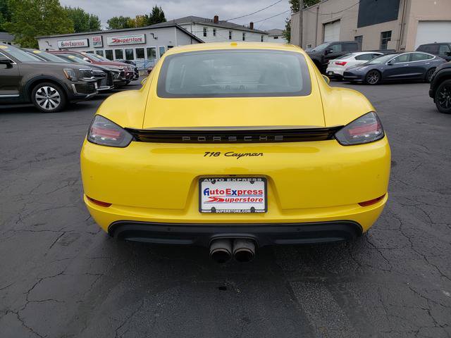 Used 2019 Porsche 718 Cayman RWD image 4