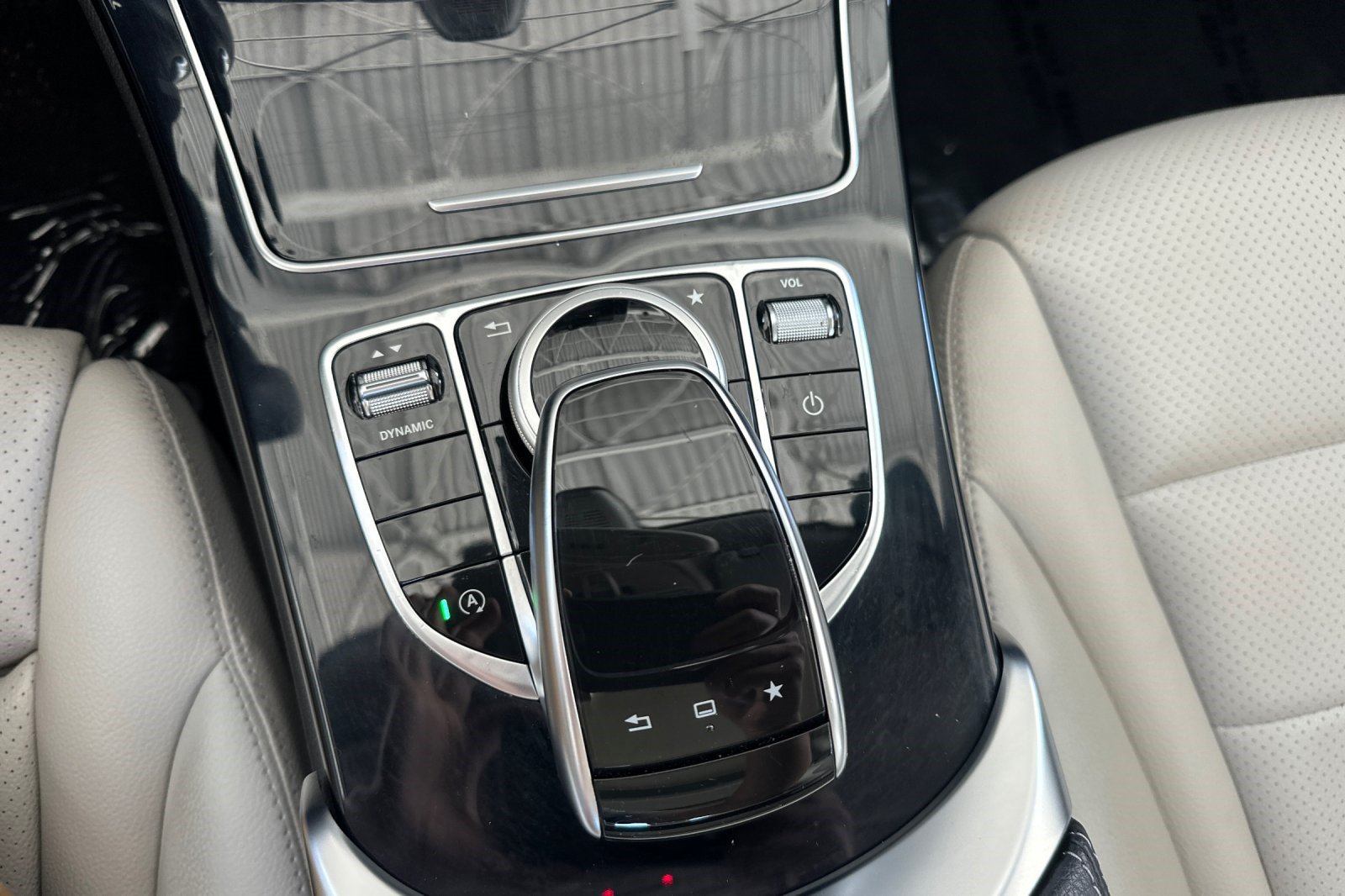 Used 2016 Mercedes-Benz C 300 Sedan image 38