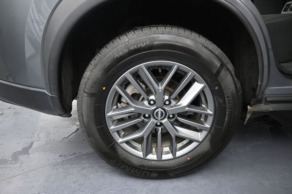Used 2024 Nissan Rogue S FWD image 41