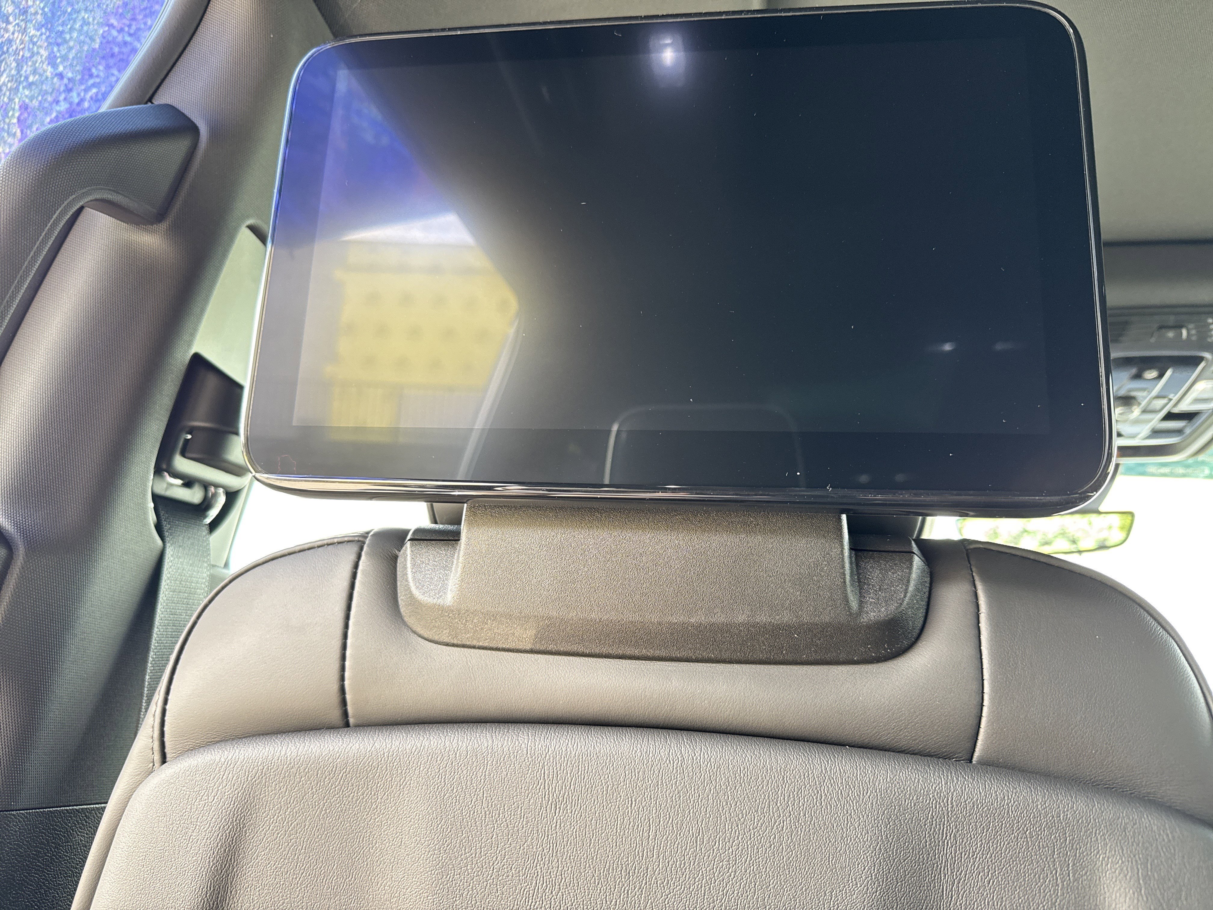 Used 2026 GMC Yukon XL Denali Ultimate w/ LPO, Floor Liner Package image 36