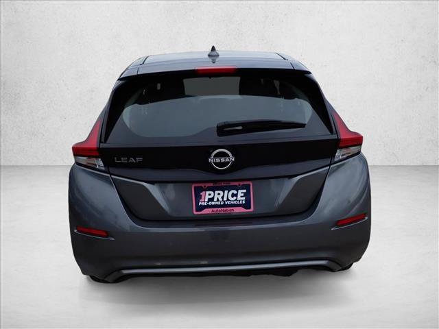 Used 2025 Nissan Leaf S FWD image 3