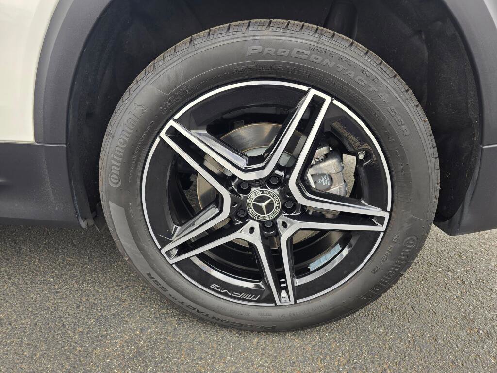 Used 2023 Mercedes-Benz GLB 250 4MATIC w/ AMG Line image 21