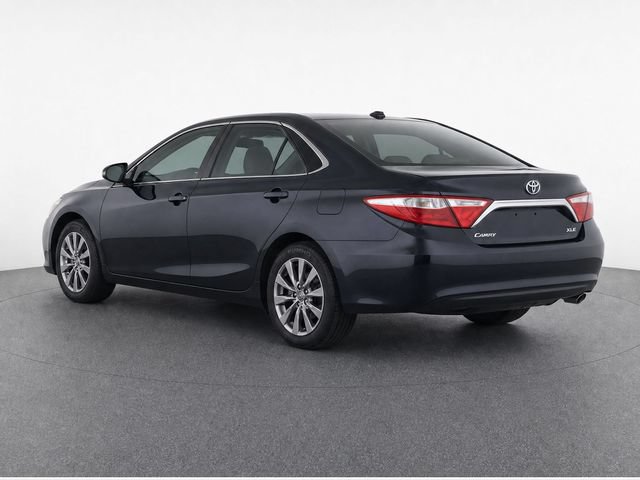 Used 2017 Toyota Camry XLE FWD image 7