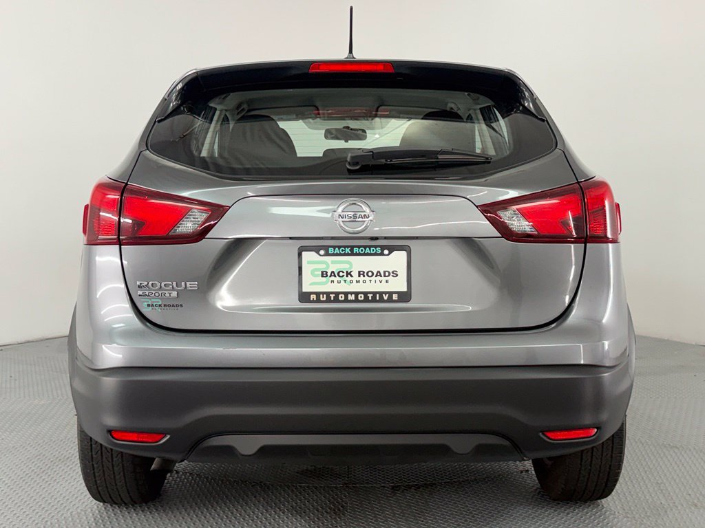 Used 2018 Nissan Rogue Sport S FWD image 8