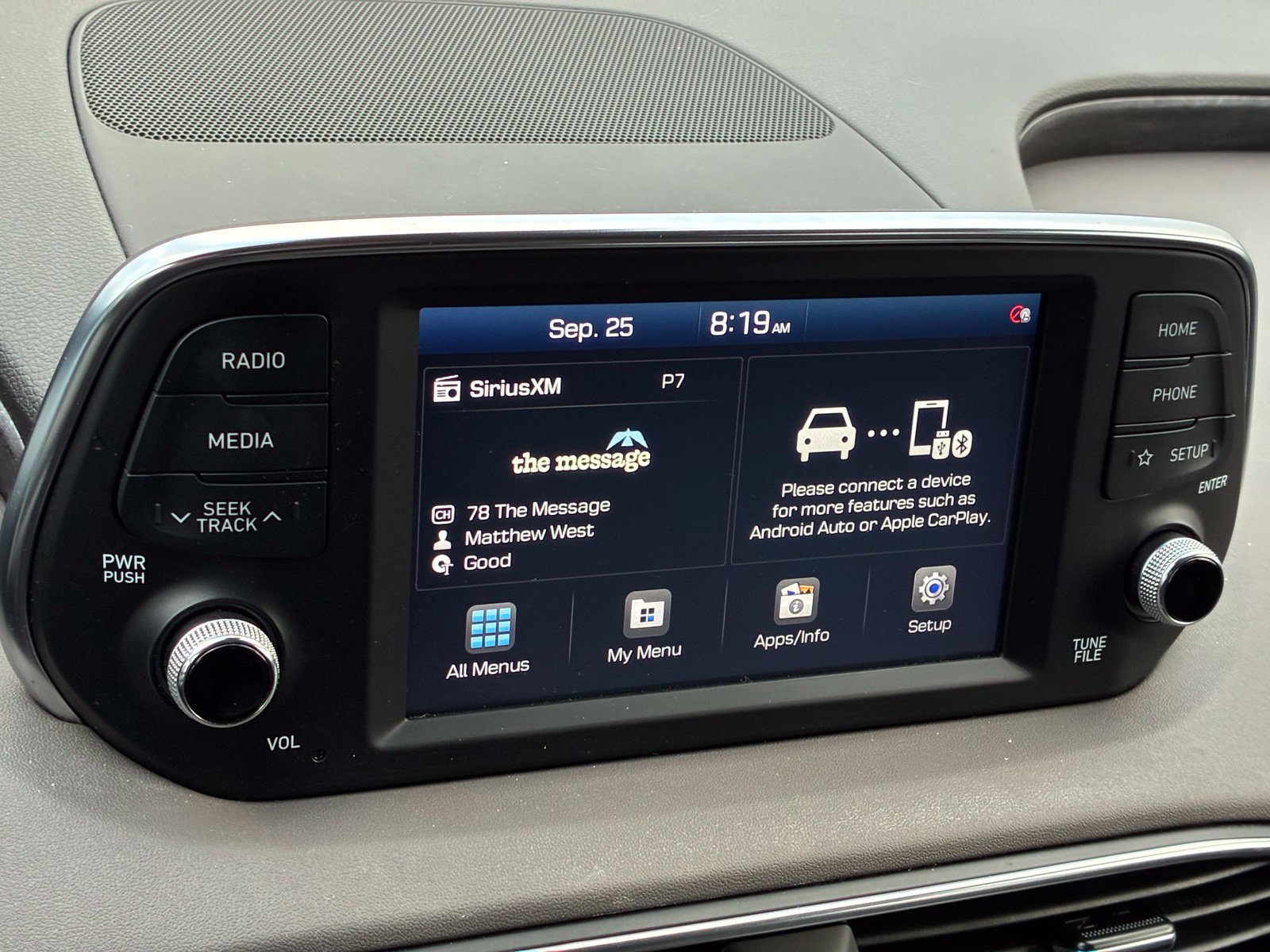 Used 2020 Hyundai Santa Fe SEL FWD image 9
