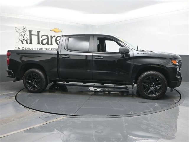 Used 2025 Chevrolet Silverado 1500 Custom w/ Turbomax Blackout Package image 1