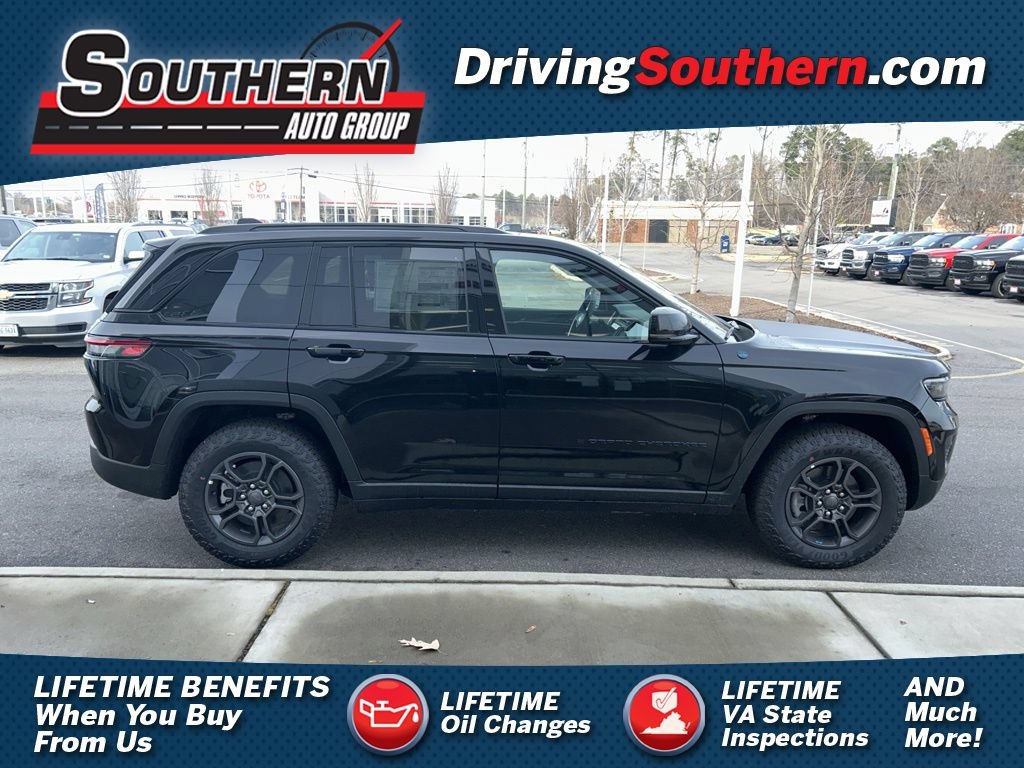 New 2024 Jeep Grand Cherokee Trailhawk w/ Luxury Tech Group III