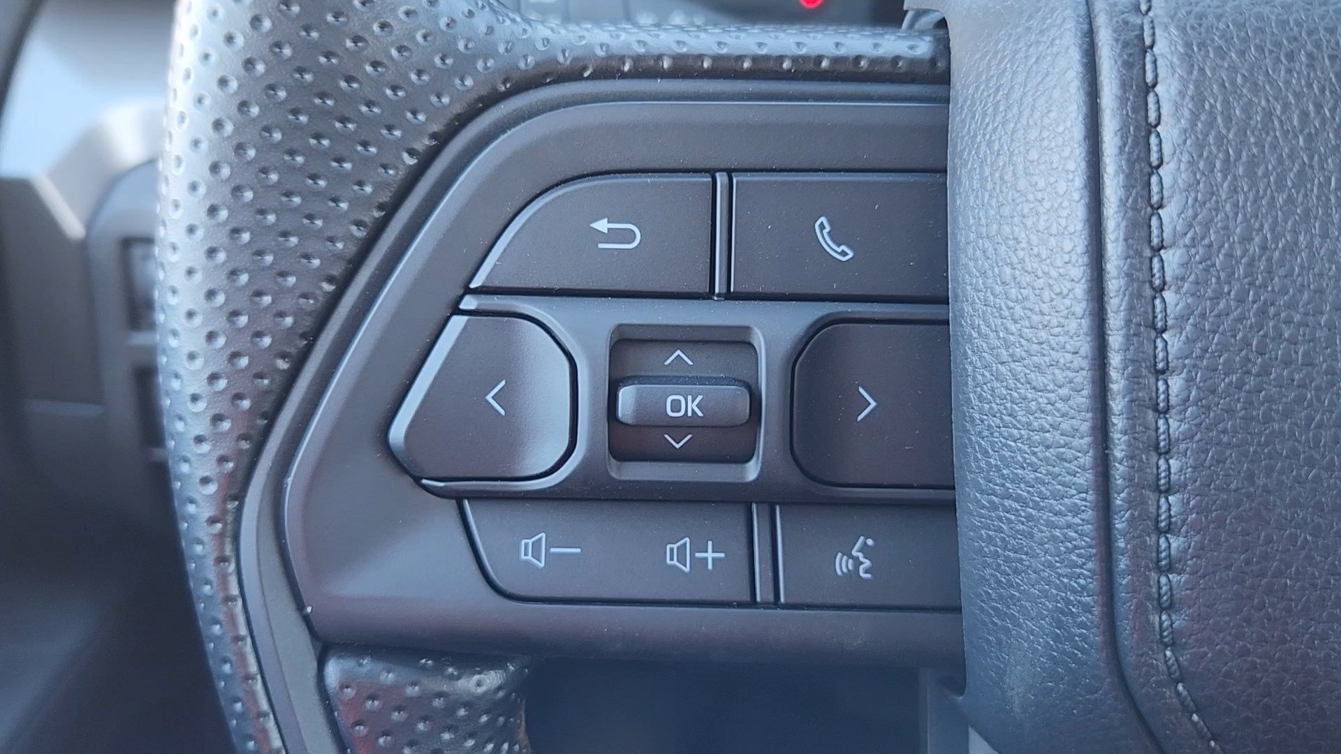 New 2025 Toyota Tacoma SR5 image 11