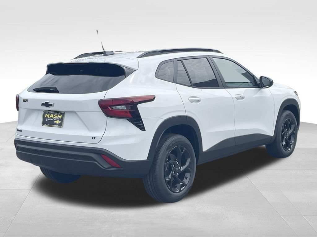 New 2026 Chevrolet Trax LT w/ Driver Confidence Package FWD video 3