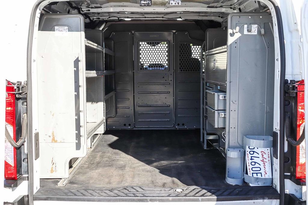 Used 2019 Ford Transit 250 130 Low Roof RWD image 35