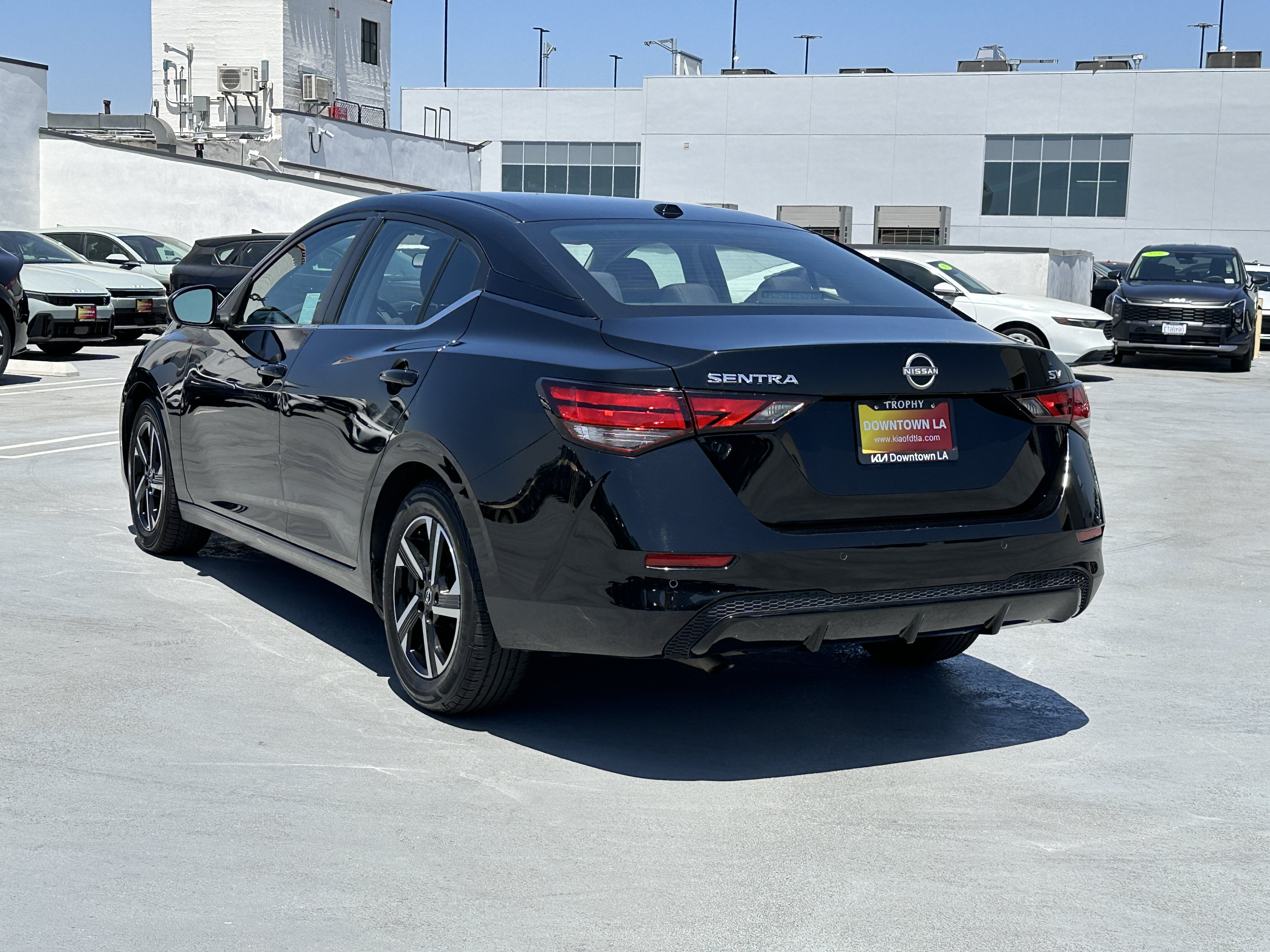 Used 2024 Nissan Sentra SV FWD image 4