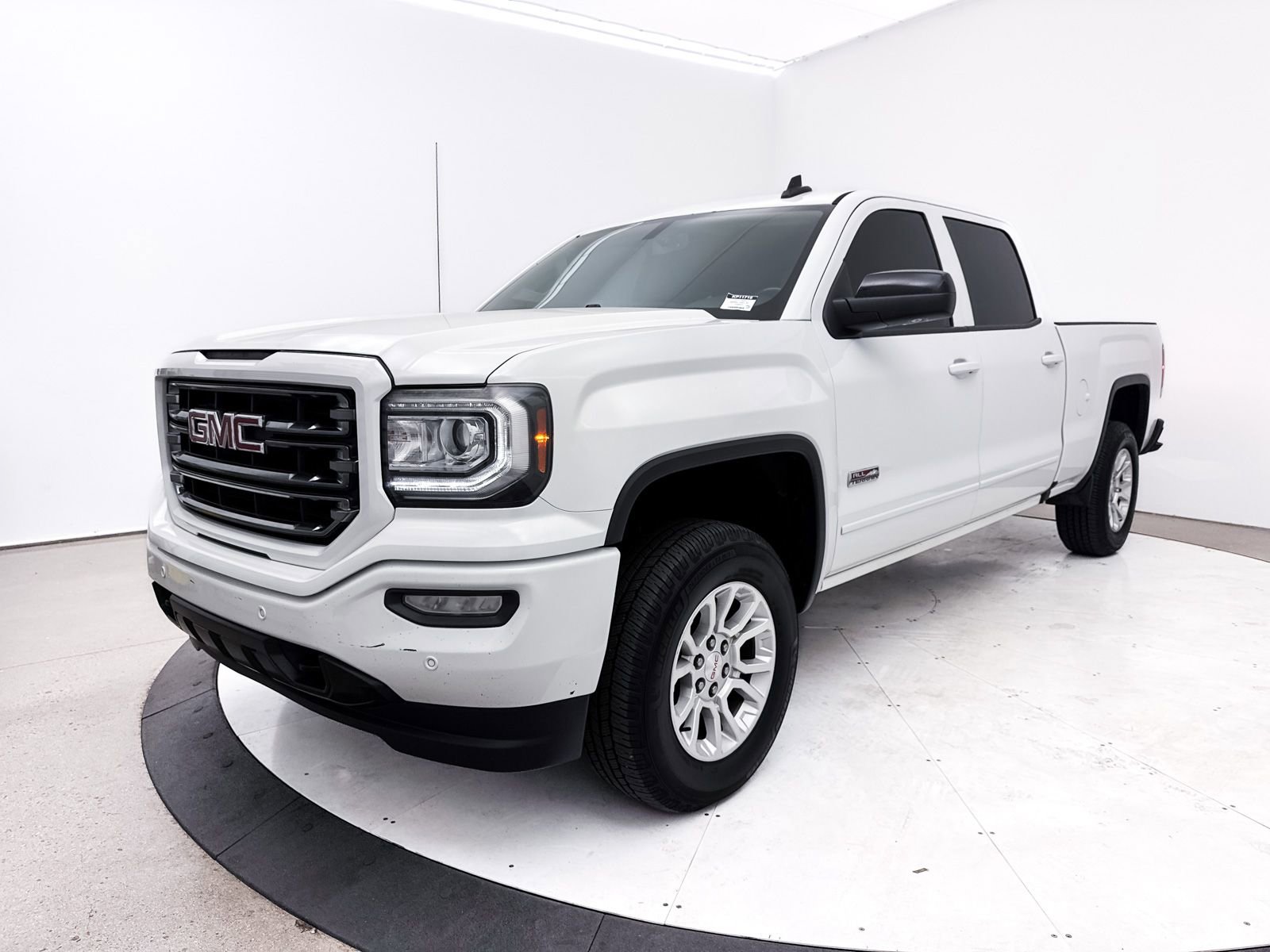 Used 2017 GMC Sierra 1500 SLT w/ All Terrain Package image 13
