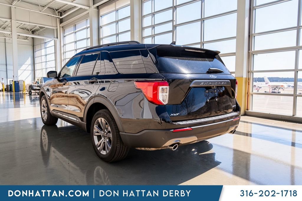 Used 2023 Ford Explorer XLT w/ Equipment Group 202A image 29