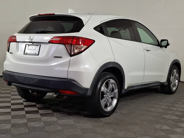 Used 2017 Honda HR-V EX image 9