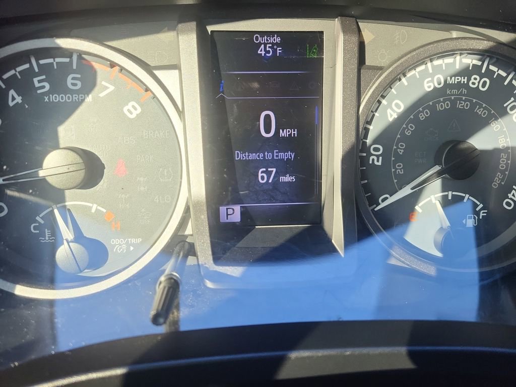 Used 2018 Toyota Tacoma TRD Off-Road image 17