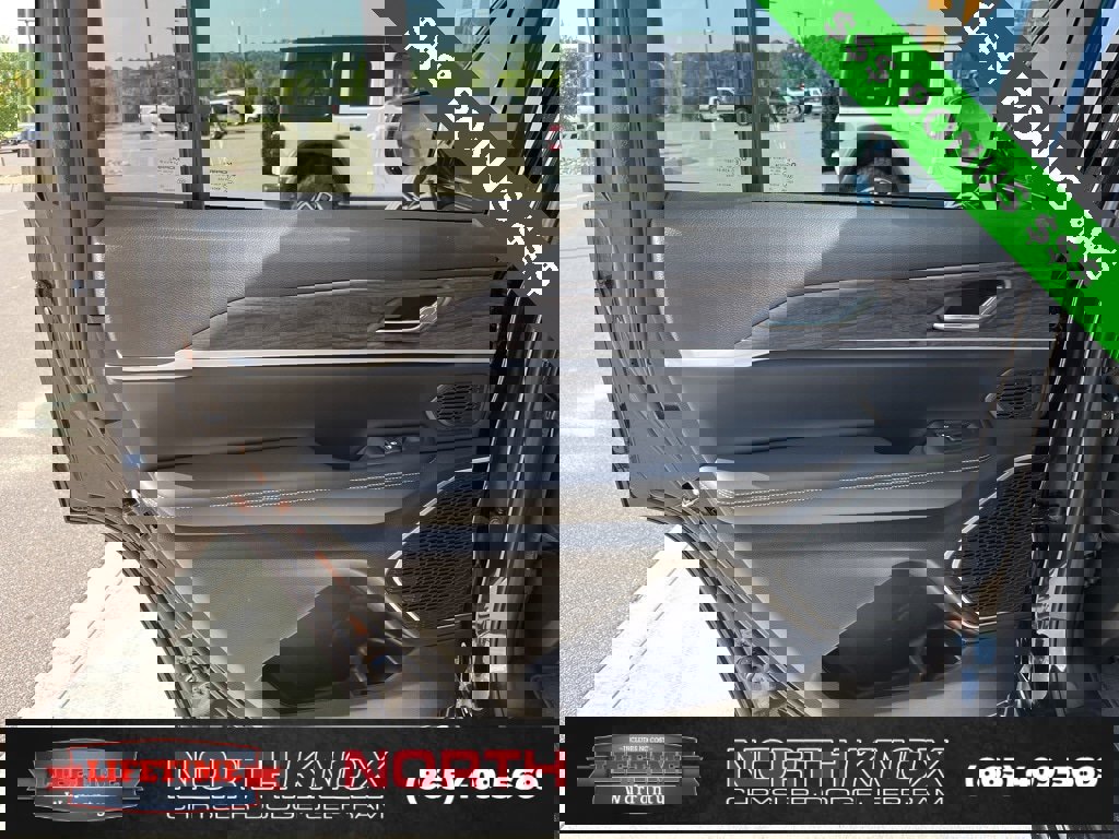 New 2025 Jeep Grand Cherokee L Limited w/ Black Appearance Package image 16