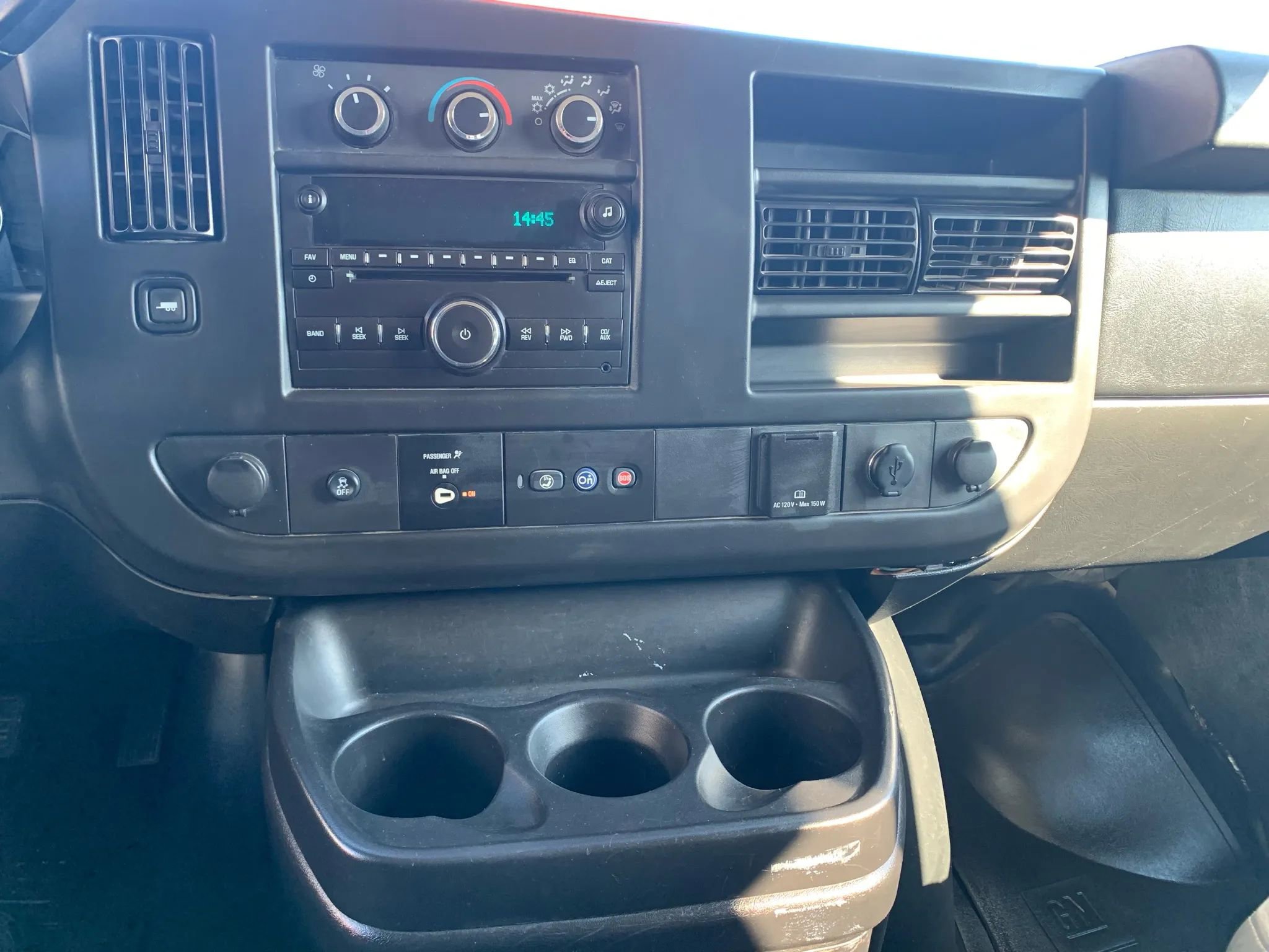 Used 2016 Chevrolet Express 3500 LT w/ LT Preferred Equipment Group image 15