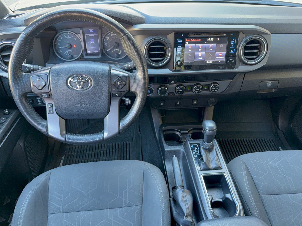 Used 2017 Toyota Tacoma TRD Off-Road w/ Tow Package (A/T) AWD/4WD image 17