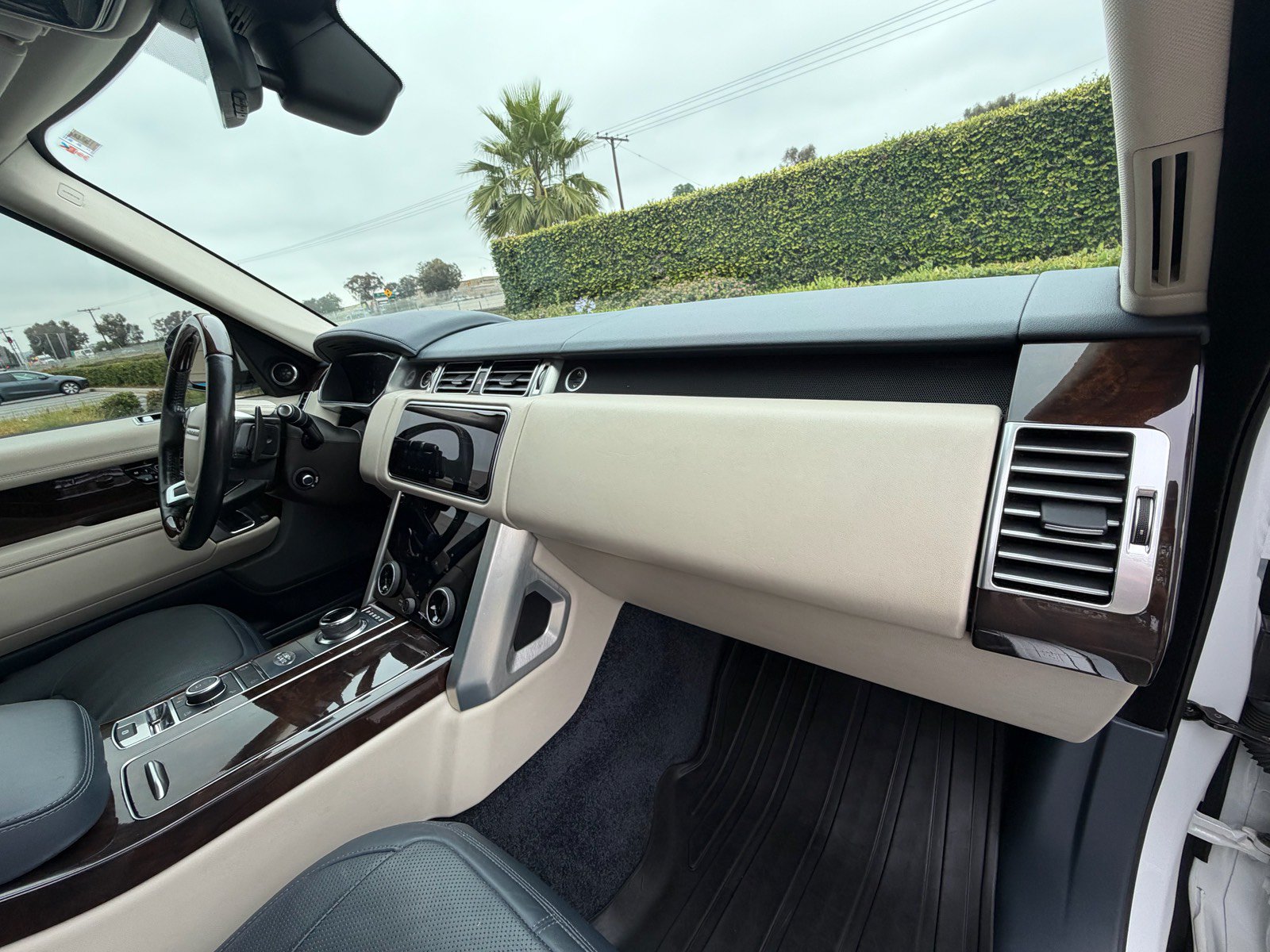 Used 2019 Land Rover Range Rover HSE AWD/4WD image 24