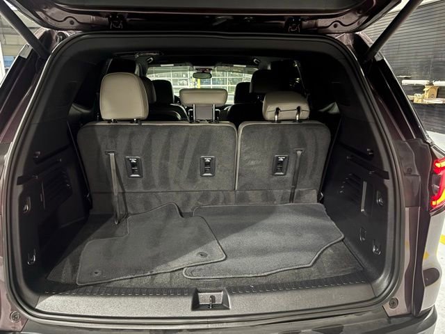Used 2024 GMC Acadia Elevation w/ Black Edition AWD/4WD image 36