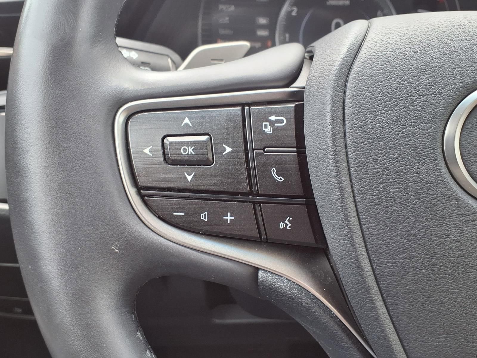 Used 2023 Lexus ES 350 w/ Premium Package FWD image 22