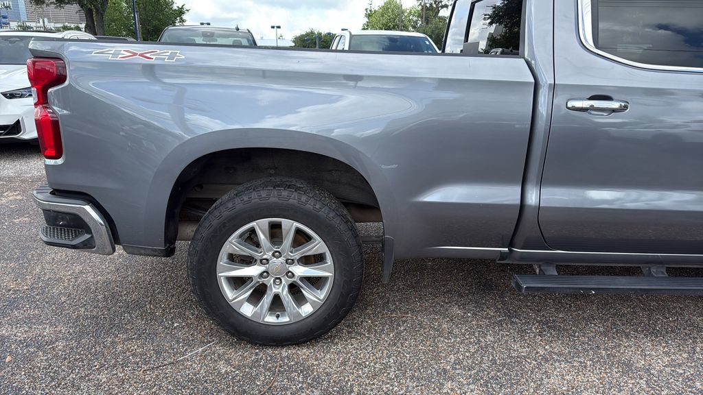 Used 2021 Chevrolet Silverado 1500 LTZ AWD/4WD image 19