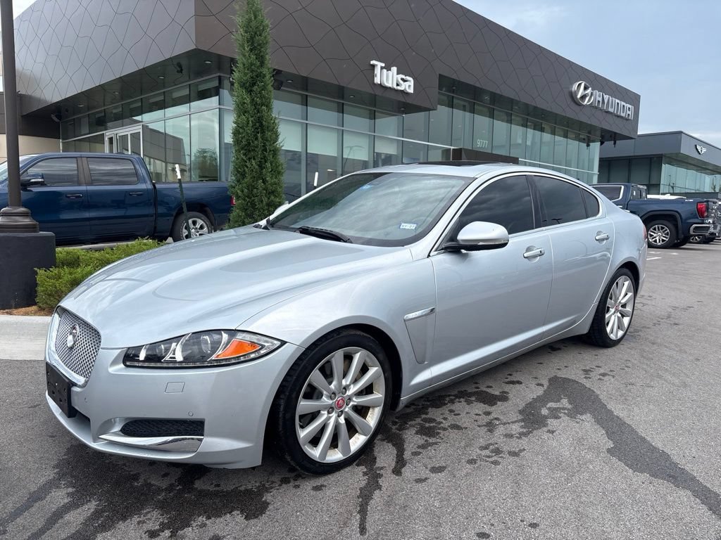 Used 2014 Jaguar XF 3.0 RWD image 2