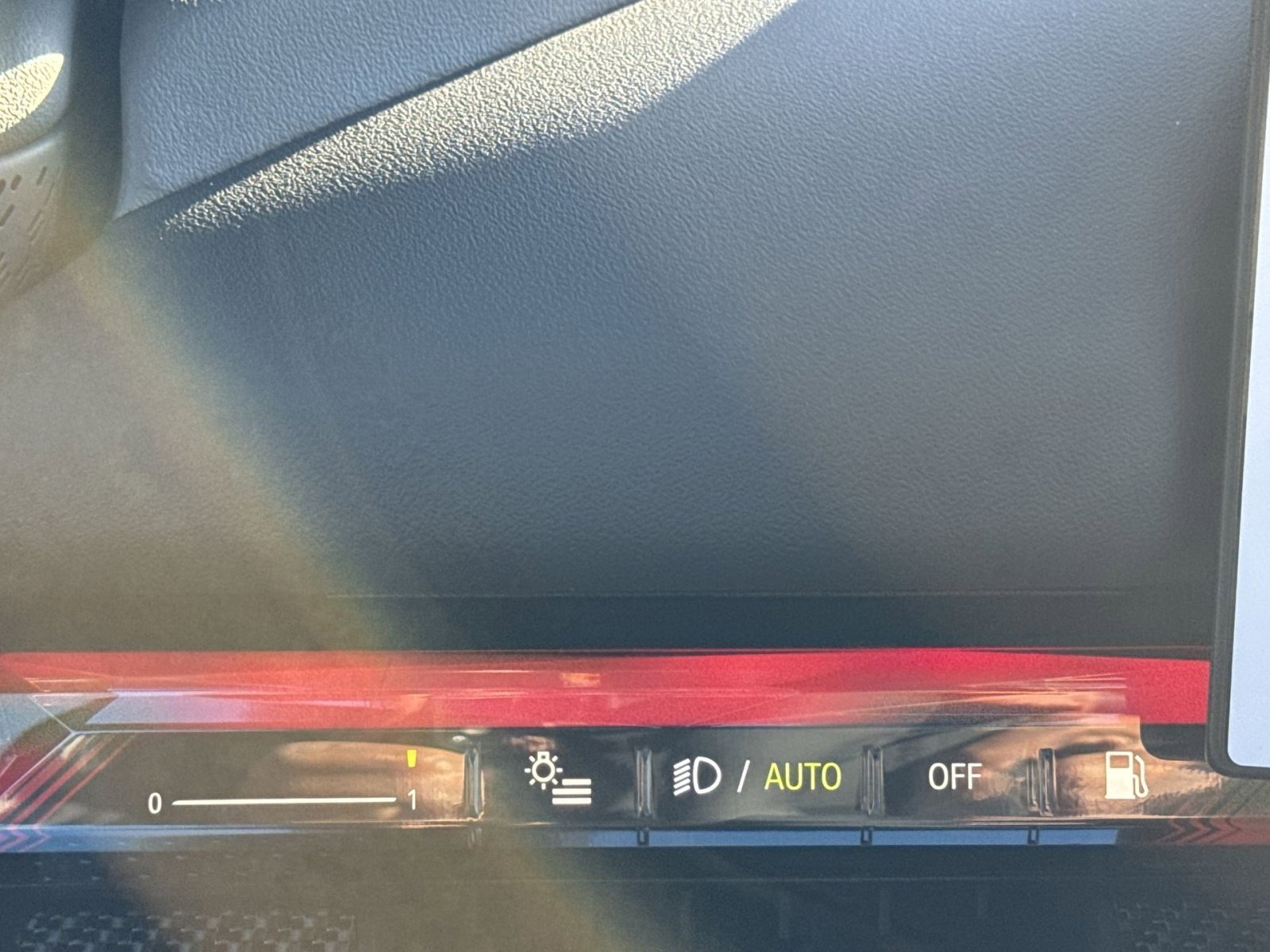 New 2026 BMW 550e xDrive w/ Executive Package image 21