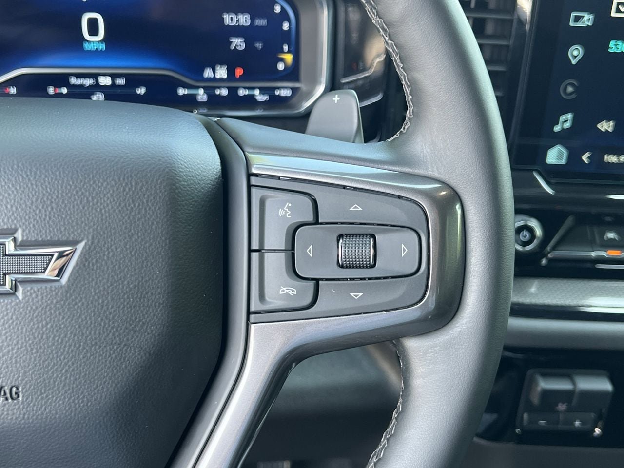 Used 2024 Chevrolet Silverado 1500 ZR2 w/ Technology Package AWD/4WD image 14