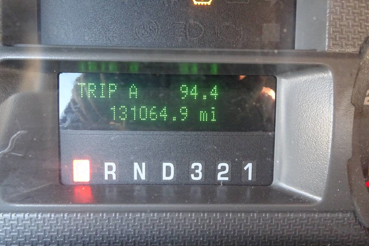 Used 2009 Ford F350 XL image 17