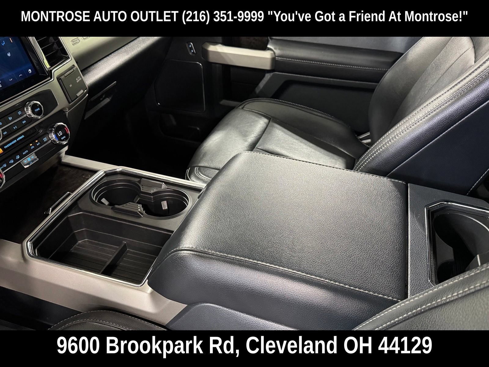 Used 2022 Ford F250 Lariat w/ Black Appearance Package AWD/4WD image 17