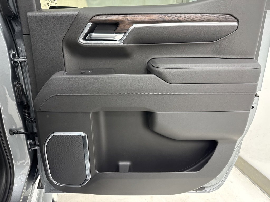New 2026 GMC Sierra 1500 SLT w/ SLT Premium Package image 11